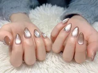 ネイル パッチリオメメ Lianaのネイルデザイン