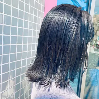 セミロング カラー DiMPlE  ディンプル所属・🌸スタイリスト 山浦美恵のヘアスタイル