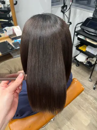 ミディアム lucina ヒヨリのヘアスタイル