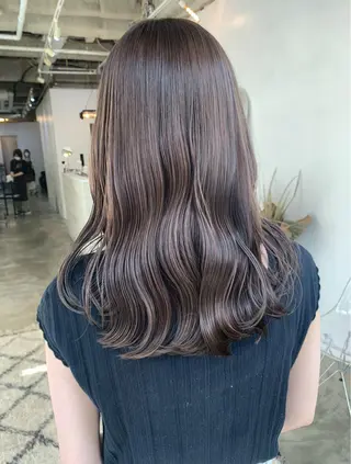 ミディアム 《2月クーポン記 載中》小森祐希のヘアスタイル