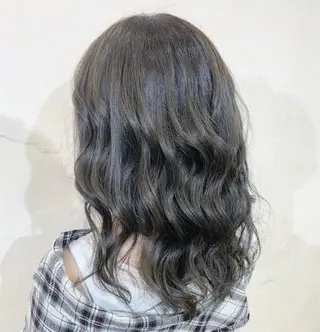 セミロング カラー パーマ ヘアアレンジ メンズ キッズ ネイル マツエク・マツパ 角床直哉 カラーカットNO 1のヘアスタイル