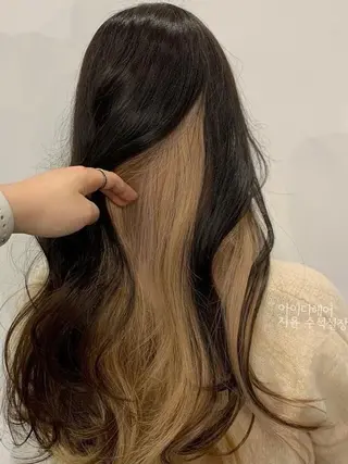 ミディアム カラー ブリーチ/ワンカラー sena⭐️のヘアスタイル