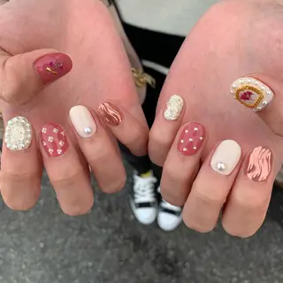 ネイル 佐藤 穂乃香のネイルデザイン