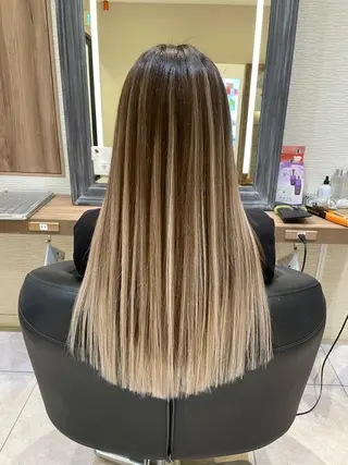 セミロング レイヤー/ハイトーン 🫧‪Erikaのヘアスタイル