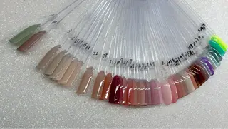 ネイル VIERU YURIのネイルデザイン