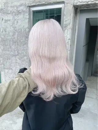 セミロング カラー ハイトーン/ゆるふわ 🎨𖥔ׁTOMO♡のヘアスタイル