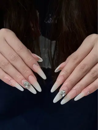 ネイル LETHI LINHのネイルデザイン