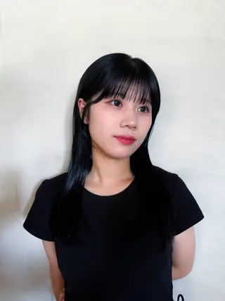 セミロング 出島 凜平のヘアスタイル