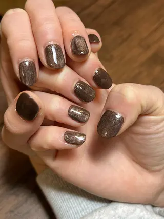 ネイル HENRIETTA NAILSALONのネイルデザイン
