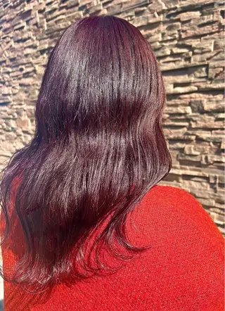 セミロング カラー 永縄 ゆい真のヘアスタイル