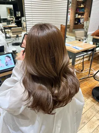 セミロング 顔まわりカット 前髪カット安井楽人のヘアスタイル