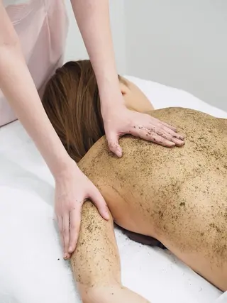 Lioness所属・Lioness 心斎橋店の眉毛・アイブロウイメージ