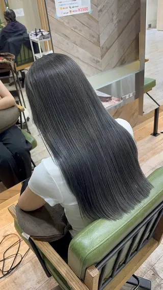 ロング ストレート　髪質改善 あすまのヘアスタイル