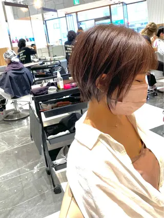 ショート カラー 谷合 貴志のヘアスタイル