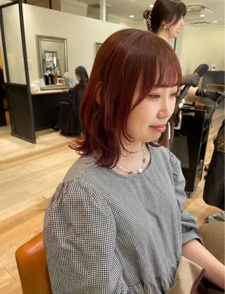 ミディアム カラー 松尾 遥花のヘアスタイル