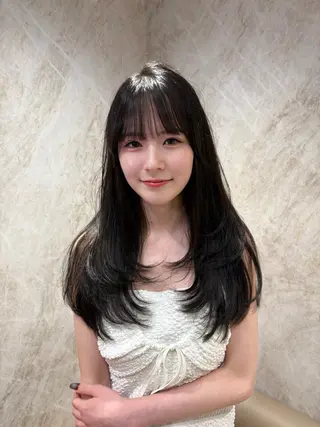 ロング 顔周りレイヤーカット /髪質改善/ゆう🤍のヘアスタイル