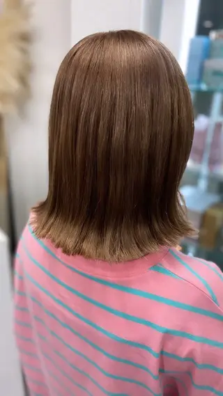 ミディアム ハイトーン/ダブル カラー/akihoのヘアスタイル