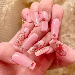 ネイル nail salon Ecrin所属・前島 稀歩のネイルデザイン
