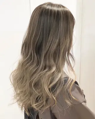 ロング CIERA.心斎橋 ブリーチ/ハイライト/バレイヤージュ【シエラ】所属・ハイトーン/ 心斎橋/龍之介のヘアスタイル