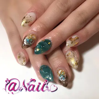 ネイル 小尾 栞のネイルデザイン