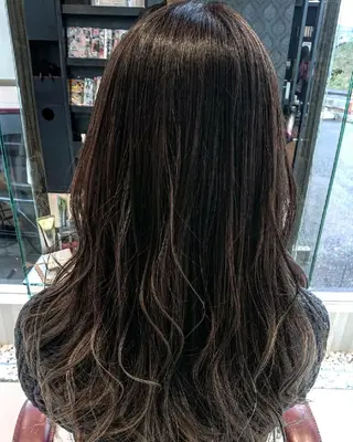 セミロング カラー 保住 恭平のヘアスタイル