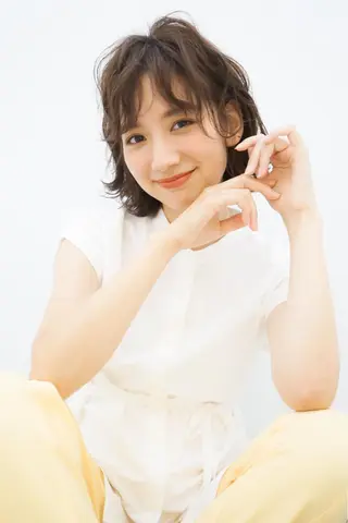 セミロング Neolive caffのヘアスタイル