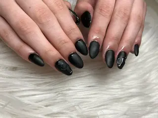 ネイル SOARE🤍 🤍のネイルデザイン