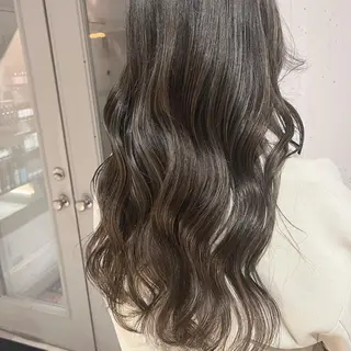 ロング カラー カジュアルを女っぽく 𝗮𝘆𝗮𝗰𝗼のヘアスタイル