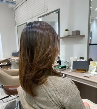 セミロング カラー Ash 銀座店所属・骨格補正カット /マンツーマン/のヘアスタイル