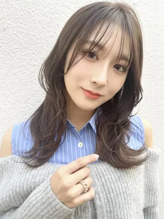 ミディアム Cielo by Siestaのヘアスタイル