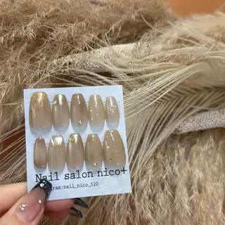 ネイル nico +所属・nico + 鷲野のネイルデザイン