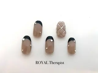 ネイル 【尾下】 ロイヤル•セラピストのネイルデザイン