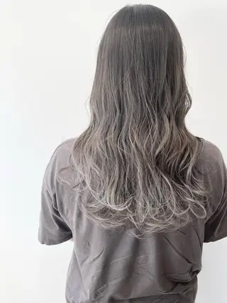 ロング MYRTLE TSUNODAのヘアスタイル