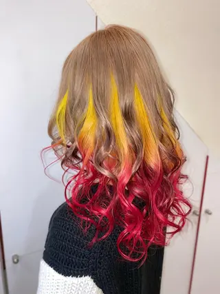 セミロング ゆぴ☾‪/推しカラー /ハイトーンのヘアスタイル