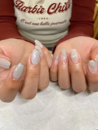 ネイル 楢本 彩耶のネイルデザイン