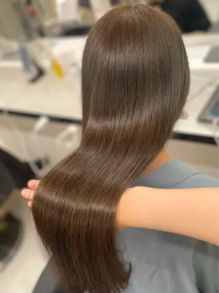 セミロング うる艶トレンドヘア 🕊️上野BABYのヘアスタイル