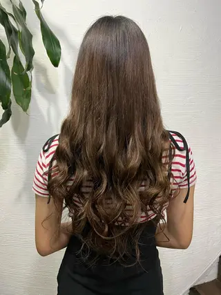 美容室clana所属・与那原 鈴七のヘアスタイル