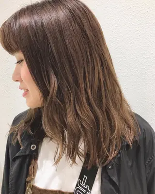 ミディアム カラー ウエモト タク ショート/レイヤーのヘアスタイル