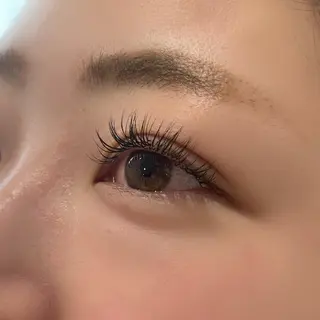 マツエク・マツパ GO TODAY SHAiRE SALON Vellmie店所属・吉祥寺kasumi 🌛eye/browのマツエク・マツパデザイン