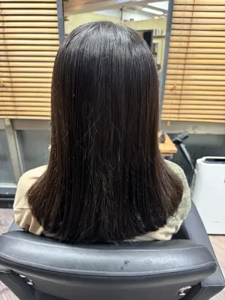 セミロング absolute所属・艶カラー🎀 YUUKAのヘアスタイル