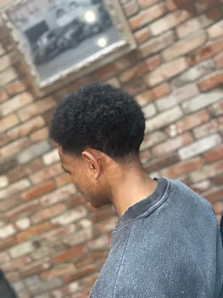 ショート メンズ ITO TOMのヘアスタイル