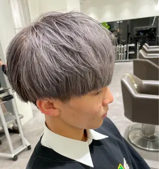 カラー メンズ 吉見 涼のヘアスタイル