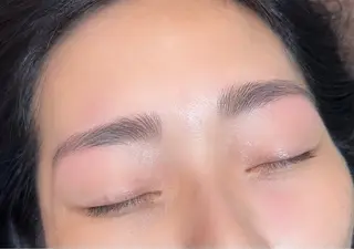 アイブロウ rukuku🌼Ui まつパ/眉毛Waxのマツエク・マツパデザイン