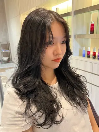 ロング カラー mulum所属・髪質改善/艶髪/韓国 ヘア[マンツーマン]のヘアスタイル