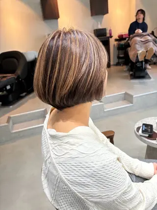 ショート カラー メンズ 原口 桃歌のヘアスタイル