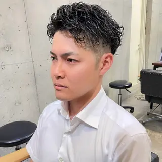 ショート パーマ メンズ LIBERTY-A所属・西大島美容師 渡部仁太のヘアスタイル