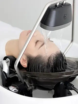 セミロング 暖色カラー🍒ྀི Riona🎀のヘアスタイル