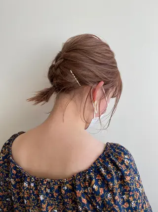 ミディアム カラー ヘアアレンジ MIOベージュカラー 柔らかいカラーのヘアスタイル