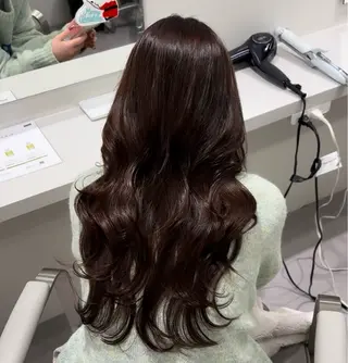 カラー 加藤 麻夢のヘアスタイル