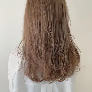 セミロング カラー カイ アオネのヘアスタイル
